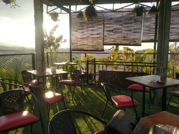 Food & Drinks, Anisa Syariah Home, Malang