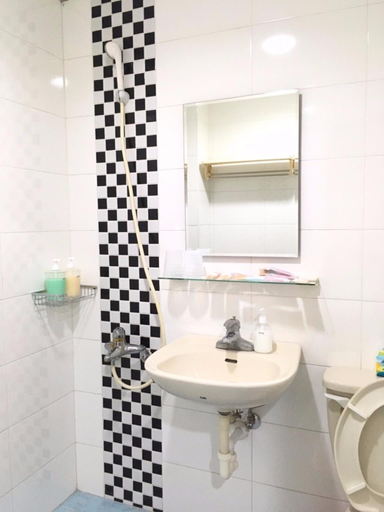 Bathroom 4, H. Fun Hotel, Kaohsiung
