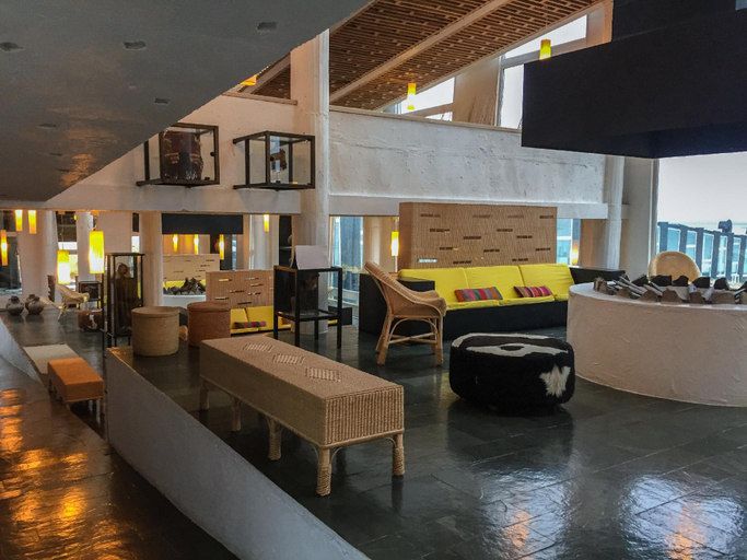 Public Area 4, Remota Patagonia Lodge, Última Esperanza
