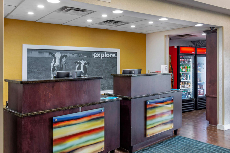 Public Area, Hampton Inn Adel, Cook