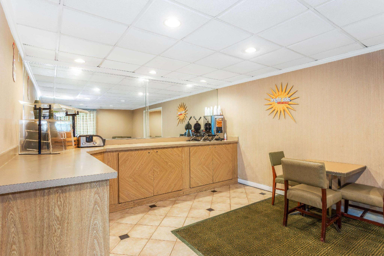 Public Area 3, Baymont by Wyndham Orlando South, Orange