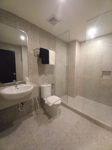 Bathroom 4