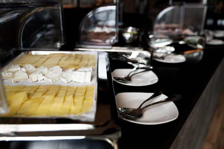 Food & Drinks 7