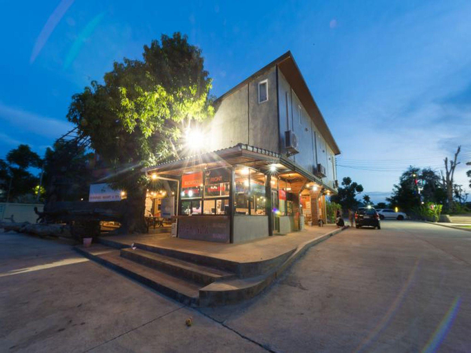 Public Area 2, Riverpool Resort, Muang Kanchanaburi