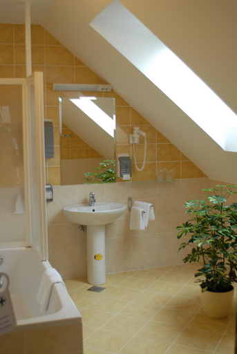 Bathroom 5, Aparthotel Snjezna Kraljica, Zagreb