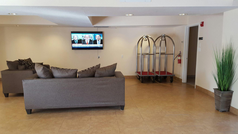 Public Area 2, Tricove Inn & Suites, Duval