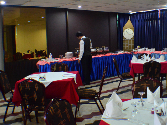 Food & Drinks 5, Amazon Lilly Lake View Residence, Dhaka