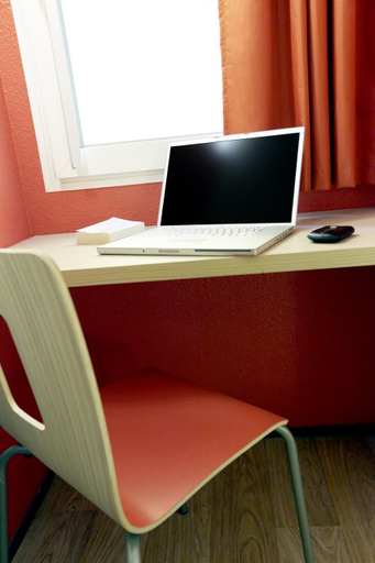 Bedroom 2, Premiere Classe La Rochelle Sud - Aytre, Charente-Maritime