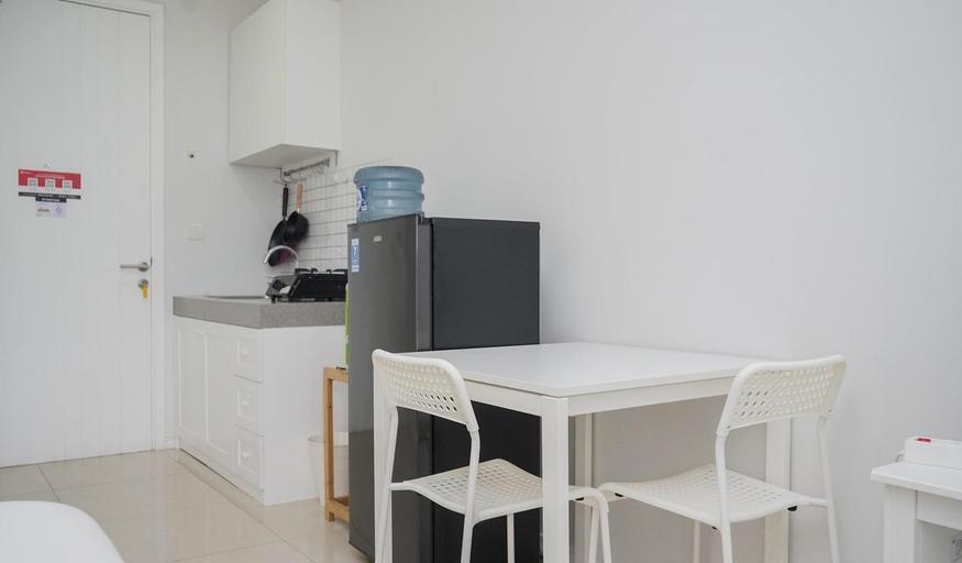 Others 2, Nice and Elegant Studio at Paddington Heights Apartment By Travelio, Tangerang
