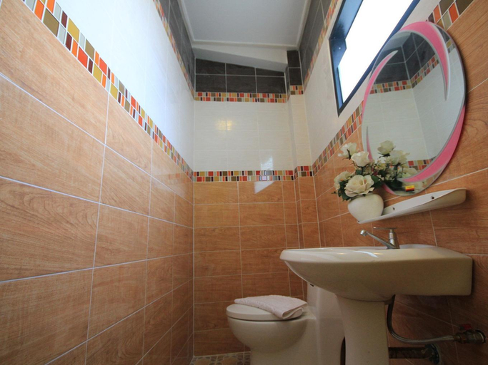 Bathroom, Home Place Hotel, Muang Chiang Mai