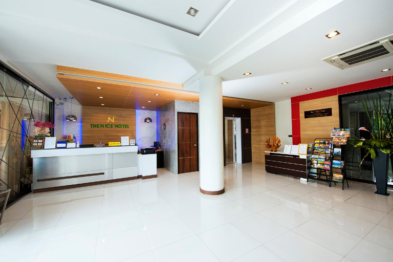 Public Area 2, The Nice Hotel, Mueang Krabi