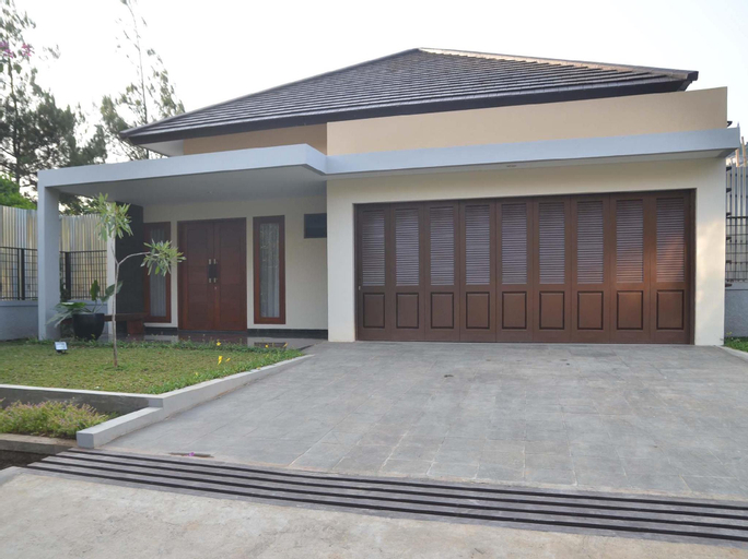 Exterior & Views 2, Cempaka 1 villa 5BR with private pool, Bandung