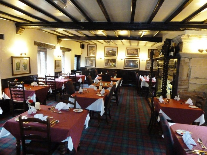 Food & Drinks 3, Lobster Hall - Room Only, North Yorkshire