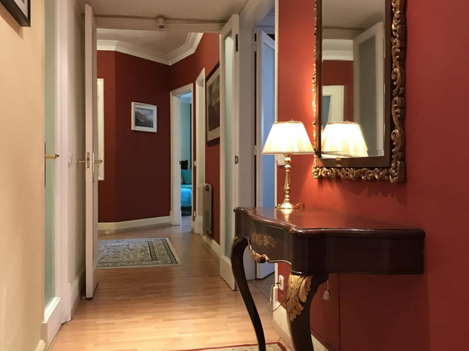 Public Area 3, Fisa Rentals Gran Via Apartments, Barcelona