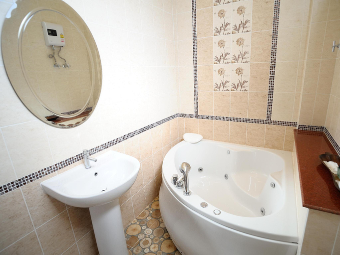 Bathroom 2, Chodkamol Place 57, Muang Nakhon Si Thammarat