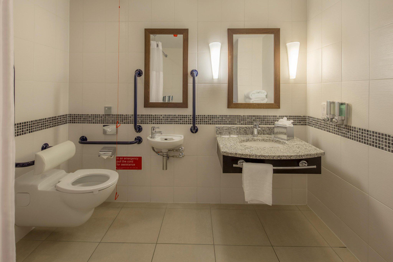 Bathroom 5, Hilton at St.George's Park, Burton Upon Trent, Staffordshire
