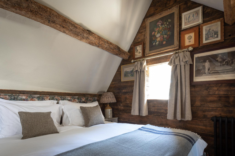 Bedroom 2, The Frogmill, Gloucestershire