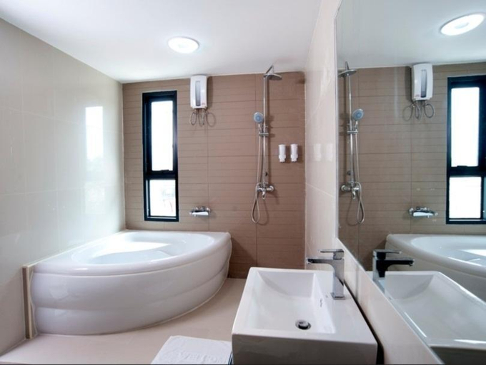 Bathroom 4, Siamgrand Hotel, Muang Nakhon Phanom