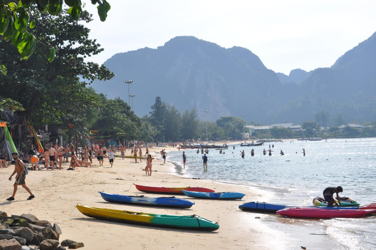 Others 2, The One Hostel Phi Phi Island, Mueang Krabi