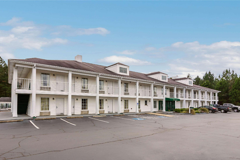 Others 3, Quality Inn Thomaston, Upson