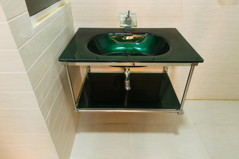 Bathroom 4, Metro Port City Hotel, Colombo
