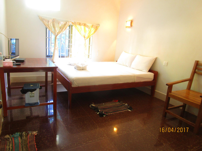 Bedroom 3, Visal Sak Guesthouse, Kaeb
