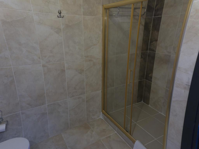 Bathroom 4, Hotel Diamond City, Fatih