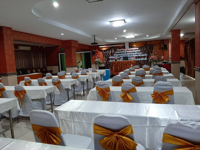 Food & Drinks 5, Le Parc Wangnang, Muang Phitsanulok