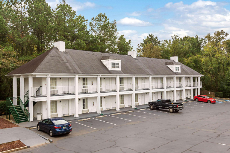 Others 5, Quality Inn Thomaston, Upson