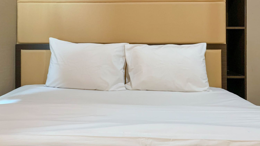 Bedroom 3, Nice and Comfort 1BR at Sky Terrace Apartment By Travelio, Jakarta Barat
