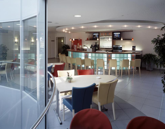 Food & Drinks 3, B&B HOTEL Lully 3 Lacs, La Broye