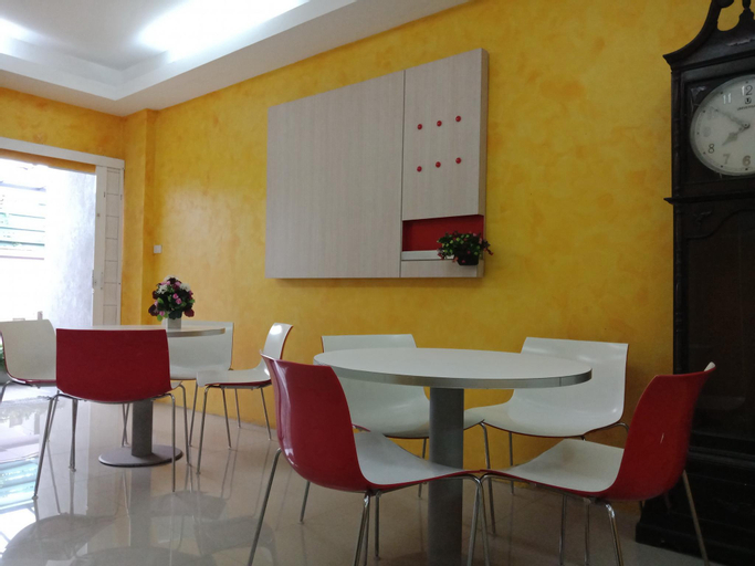 Food & Drinks, Your Place Hotel, Bang Plad