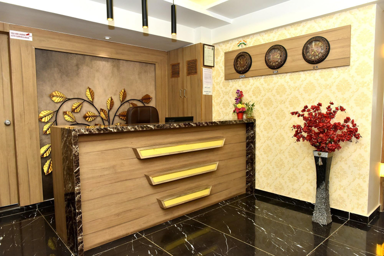 Public Area 3, Hotel Royal King by Sky Stays, Ahmadabad