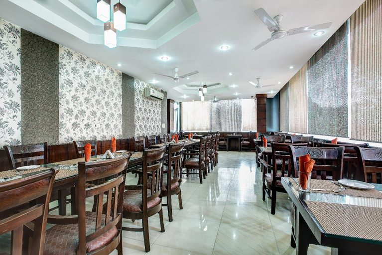 Food & Drinks 4, Hotel City Star, Dehradun