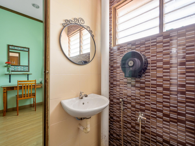 Bathroom, TEST HOTEL - PCLN Hotel Test - DO NOT BOOK, Remada