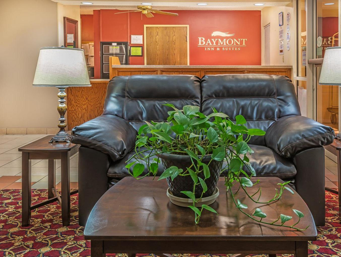 Public Area, Baymont by Wyndham Salina, Saline