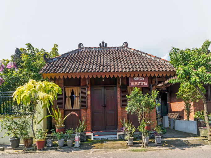 Exterior & Views 2, OYO Homes 90948 Desa Wisata Kampung Majapahit, Mojokerto