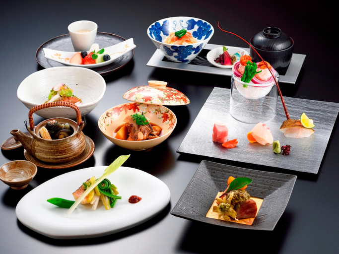 Food & Drinks 5, Sun Members Kyoto Saga Hotel, Kyoto