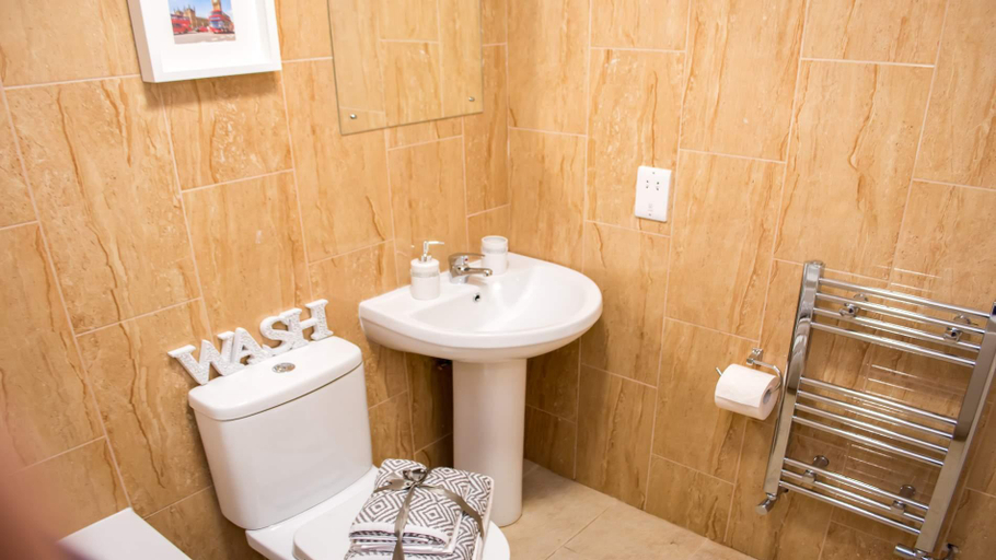 Bathroom 4, Trivelles Gatwick, West Sussex