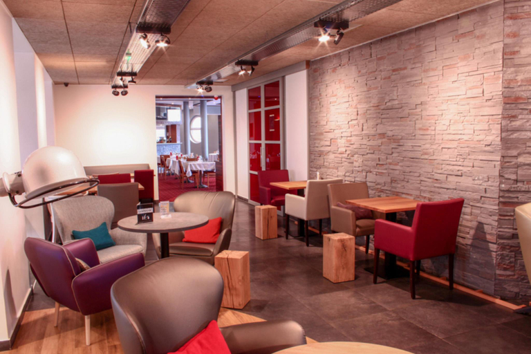 Public Area 2, Campanile Metz Nord - Talange, Moselle