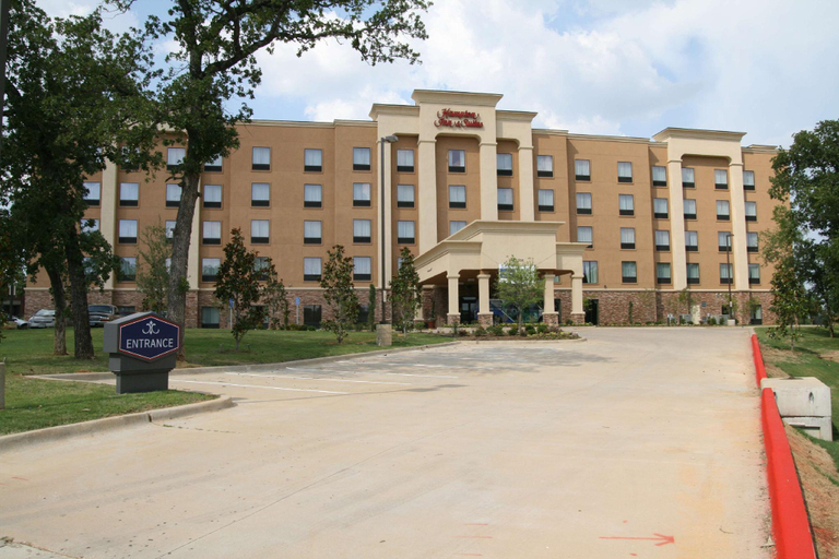 Exterior & Views 2, HamptonInn Dallas North Entertainment District, Arlington