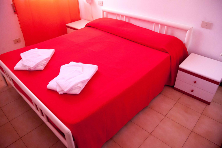 Bedroom, Apart-Hotel Italia, La Spezia