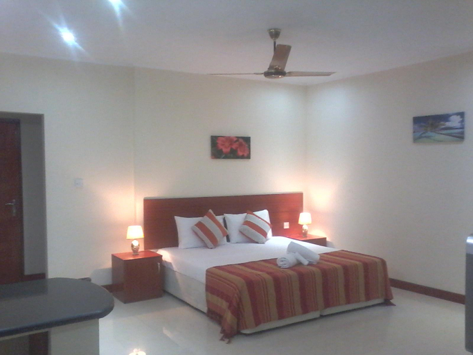 Others 5, Precious Residence C - Self-catering Studio