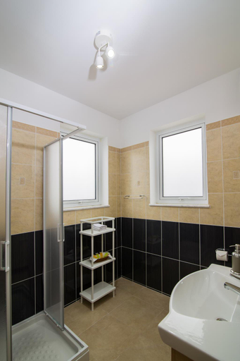 Bathroom 5, NARCISSOS VILLA DORIA