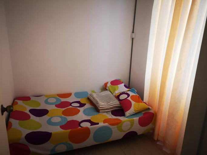 Bedroom 2, Cozy 3 bedrooms Apartment Langkawi, Langkawi