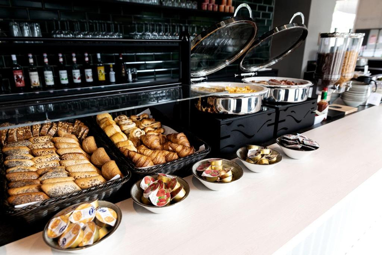 Food & Drinks 4, B&B HOTEL Basel, Basel