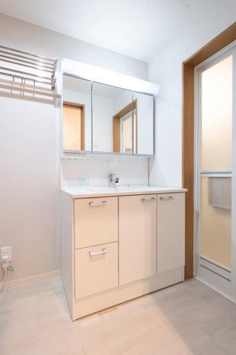 Bathroom 4, Furano Lookout, Nakafurano