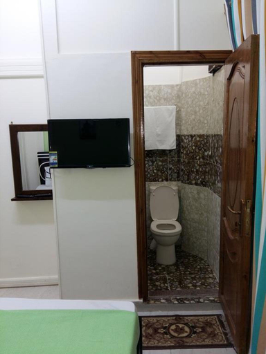 Bathroom 3, Golden Star Hotel, 'Abdin
