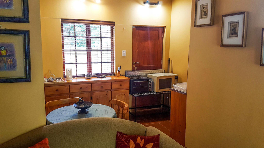 Others 4, Raka Cottage, Ehlanzeni