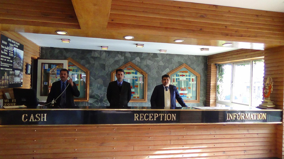 Public Area, Apple Valley Resort, Kullu